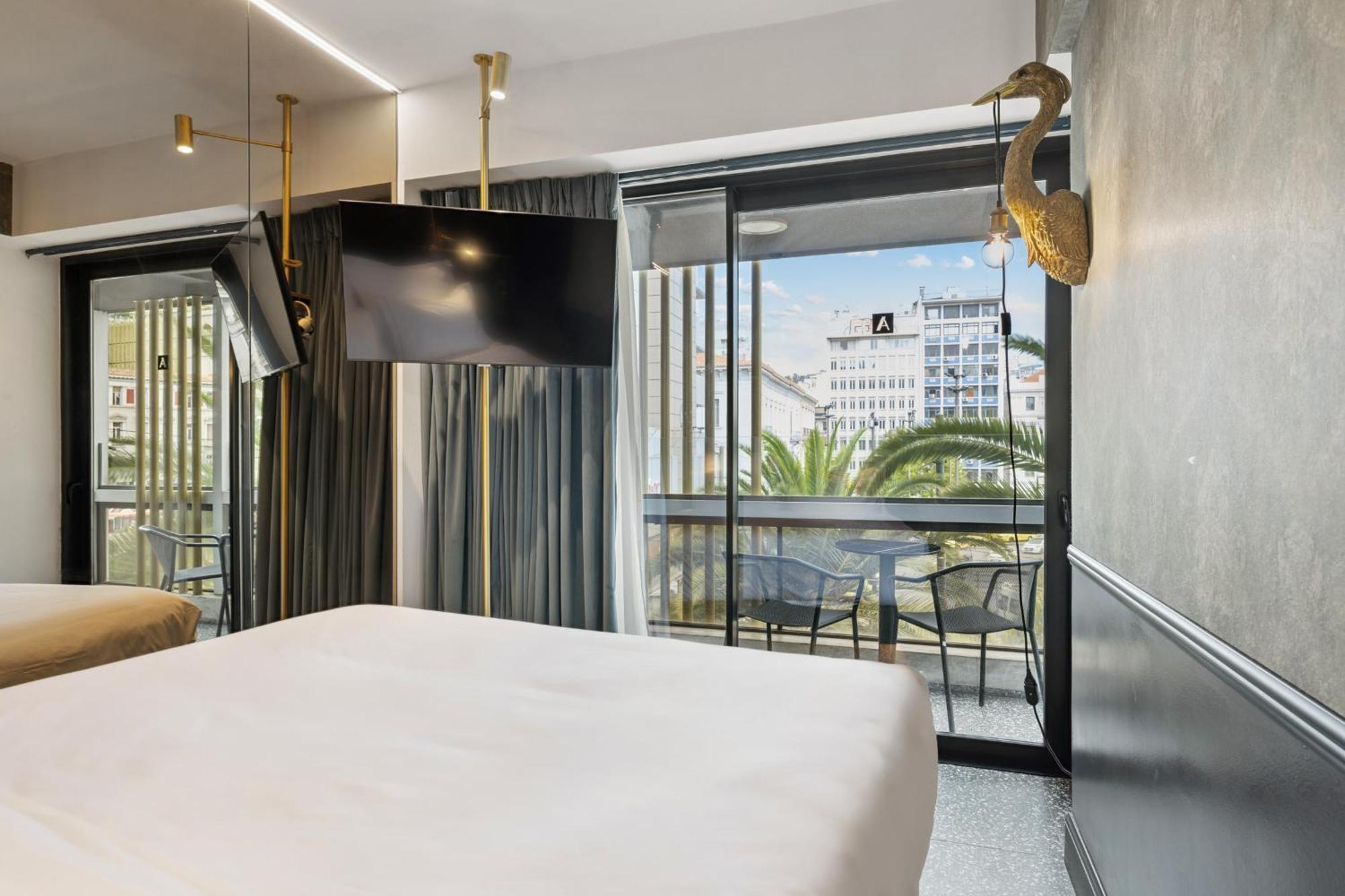 Junior Suite Balcony City View