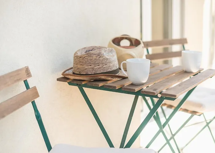 Stylish 2Bdr Apt By The Acropolis